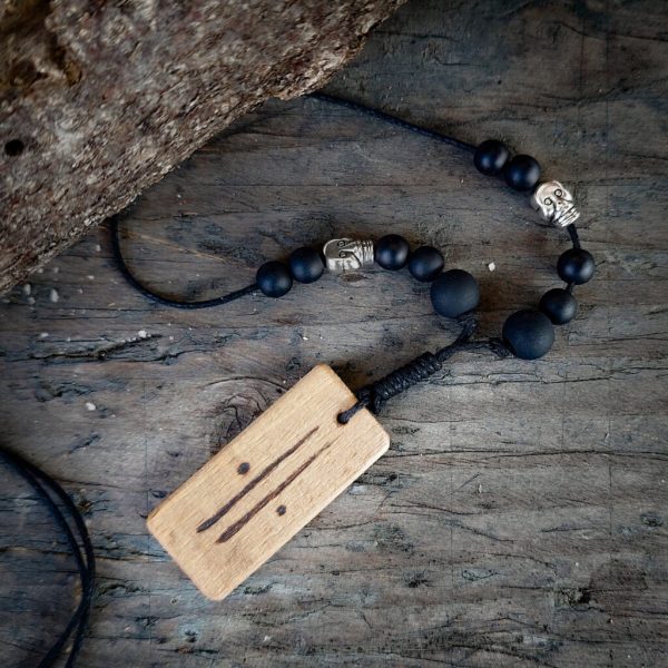 Walnut wood and skulls (Out of stock)
