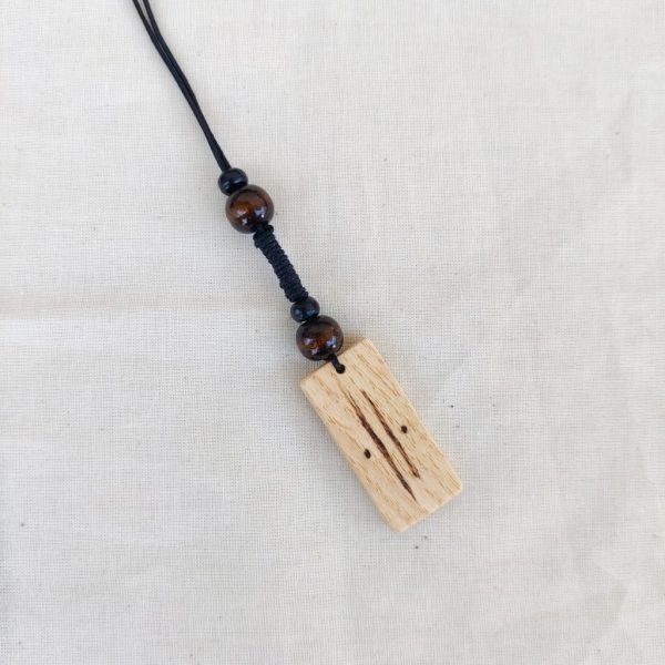 Ash wood and wooden pearls straight (Out of Stock)